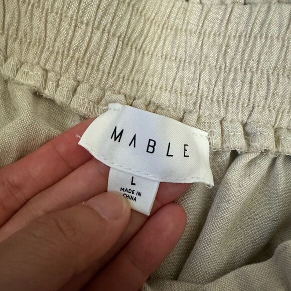 MABLE Linen-Blend Sandy Beaches Smocked Waist Shorts in Natural w Pockets - Picture 6 of 9